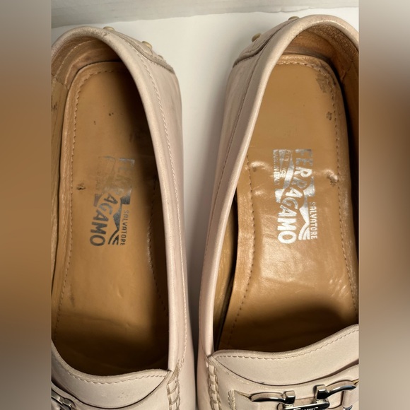Salvatore Ferragamo cream leather driving loafers sz 9M - Picture 2 of 7